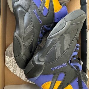 Reebok Black and Blue Athletic Shoes